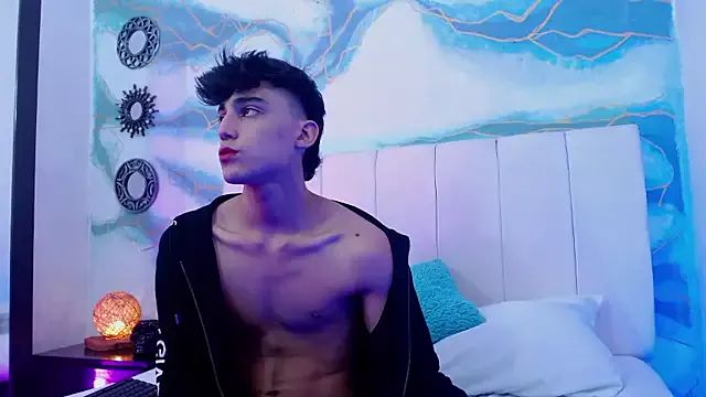 alec_salvatore from StripChat is Freechat