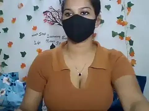 sparkling_queen from StripChat is Freechat