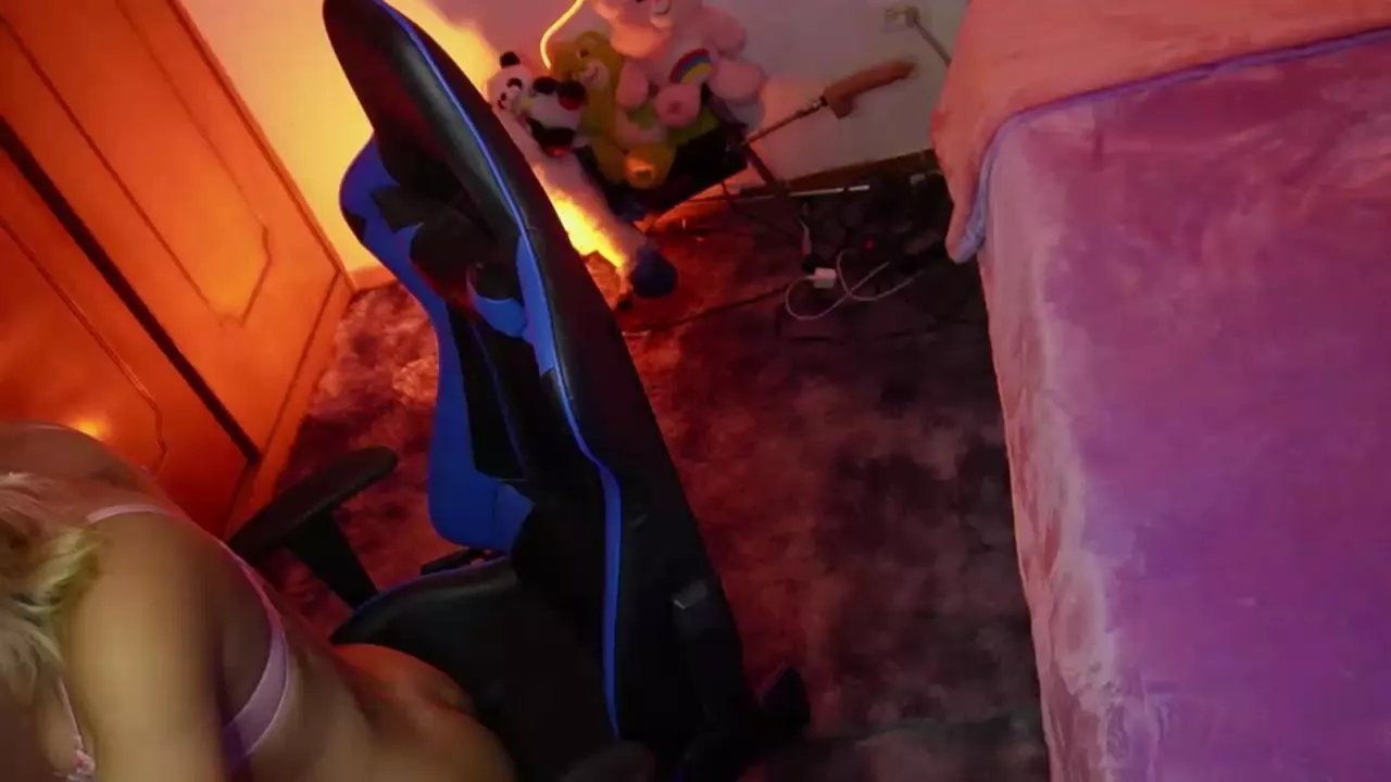 Offline __tayler on Cam4