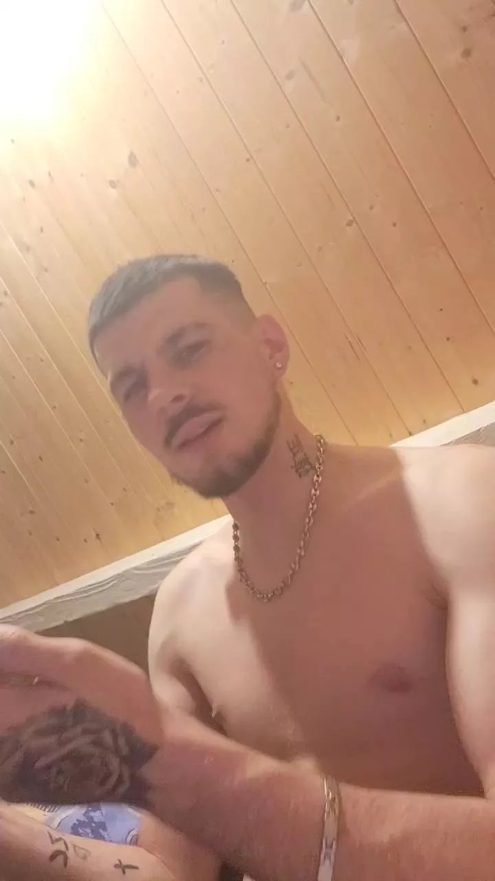 Offline Arthur84vice on Cam4