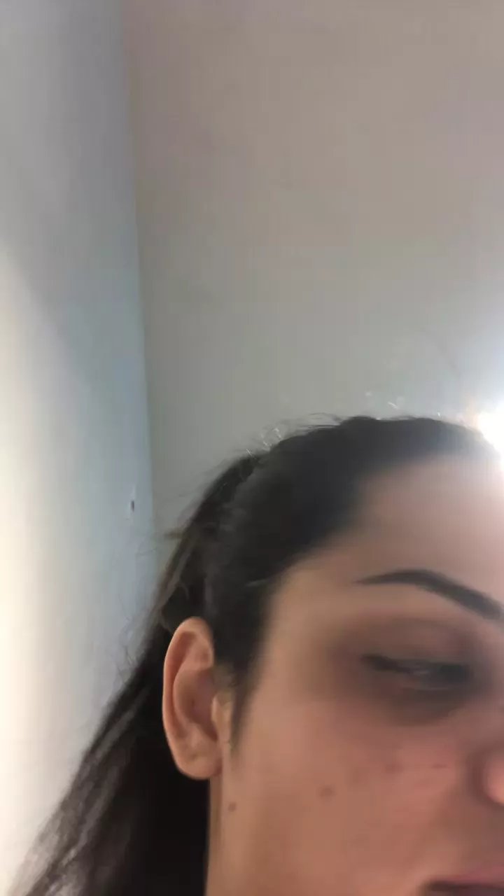 Offline brattycutie on Cam4