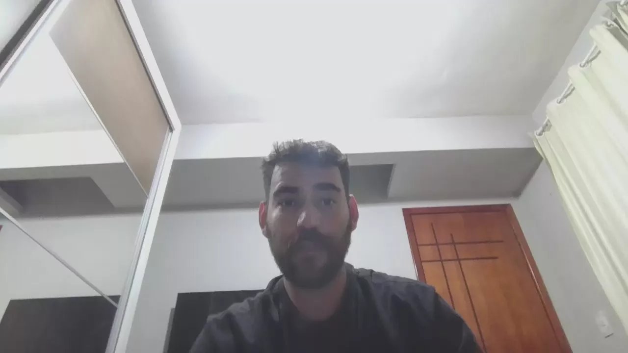 Offline caiorio2 on Cam4