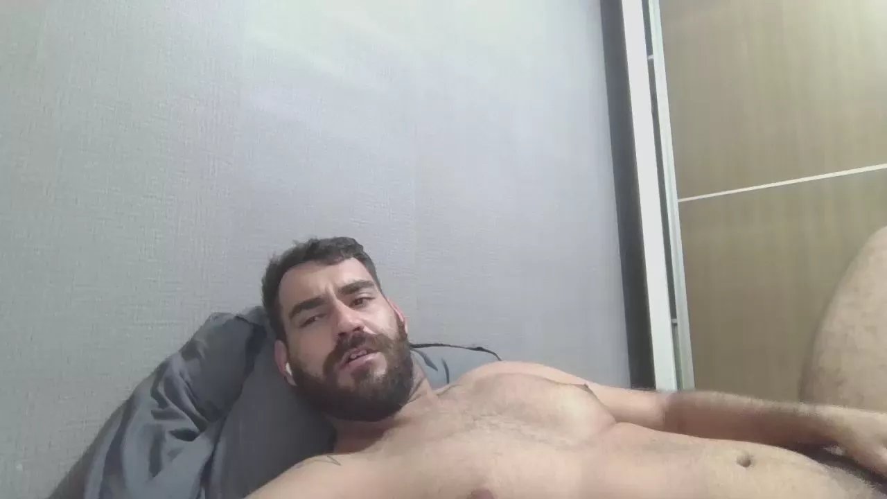 Offline caiorio2 on Cam4