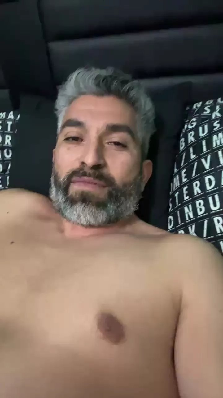 Offline CM1989 on Cam4