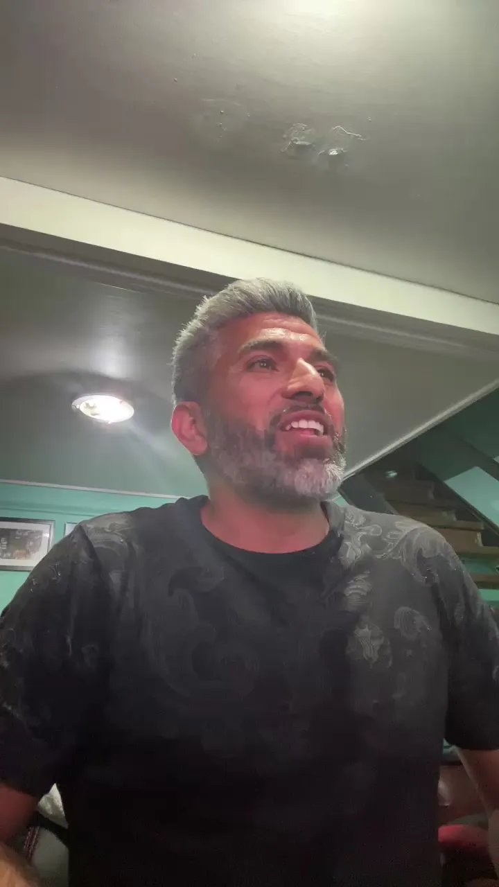 Offline CM1989 on Cam4