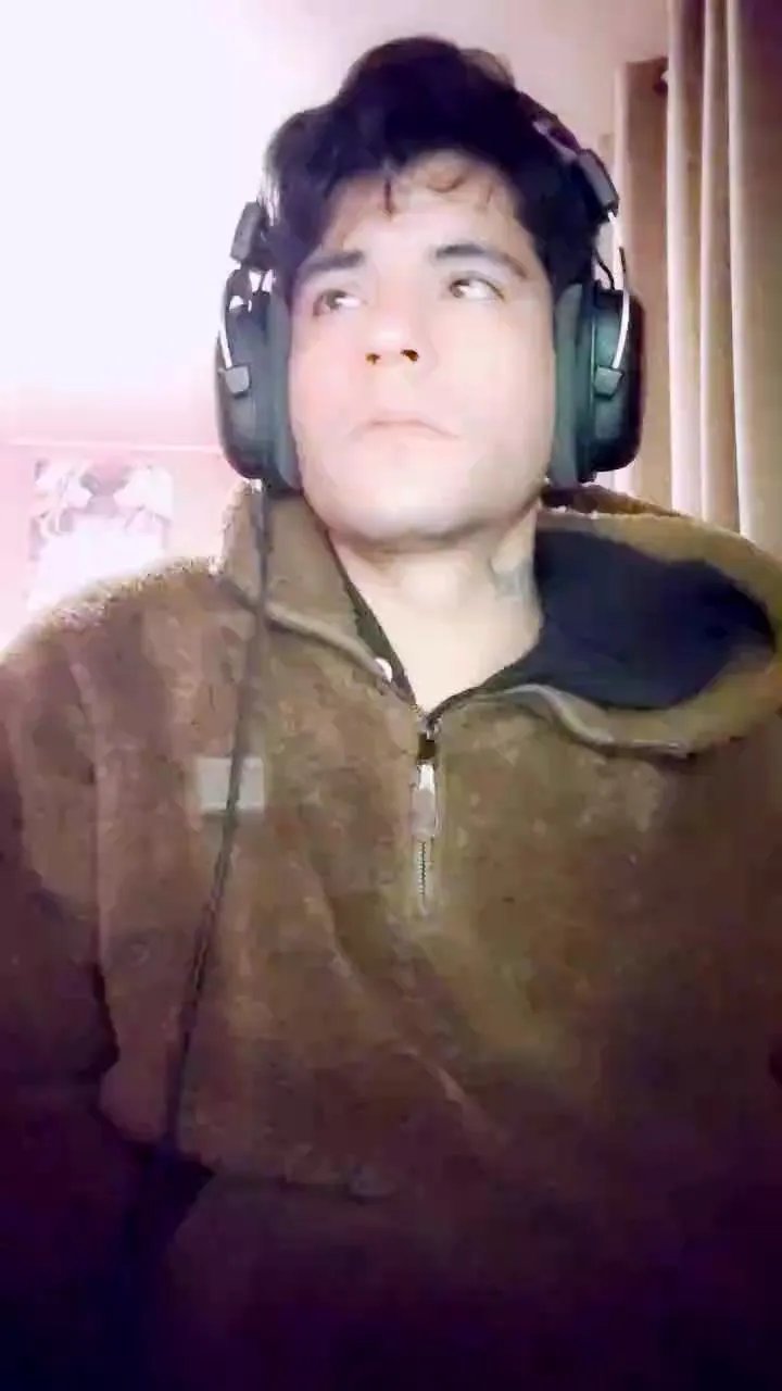 Offline Demianblak on Cam4