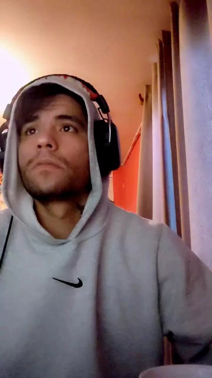 Offline Demianblak on Cam4