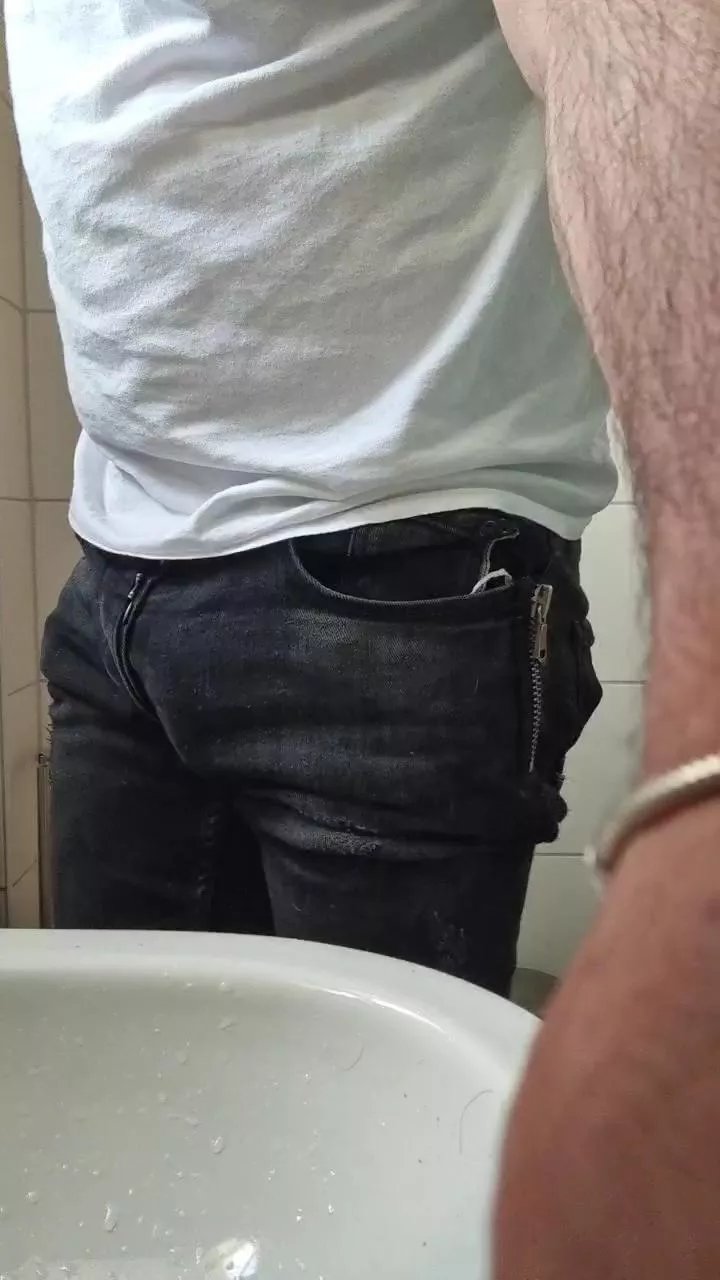 Offline Doperman on Cam4