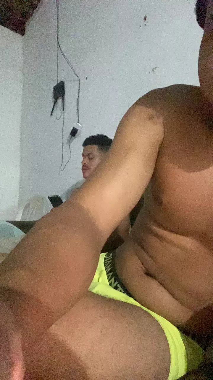 Offline dot21cm_ on Cam4