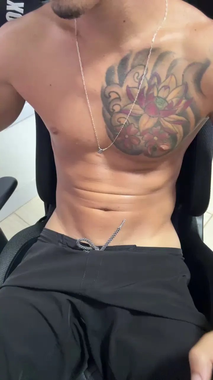 Offline gato_dtado on Cam4