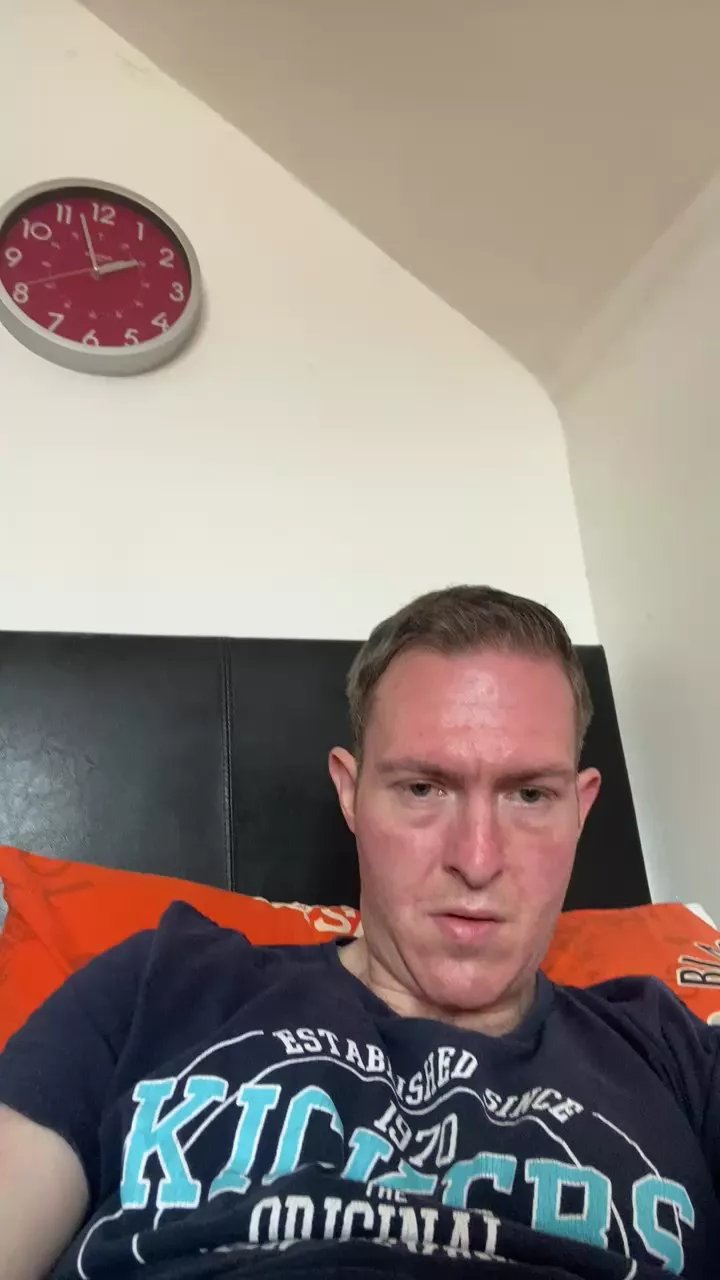 Offline Grinny1 on Cam4