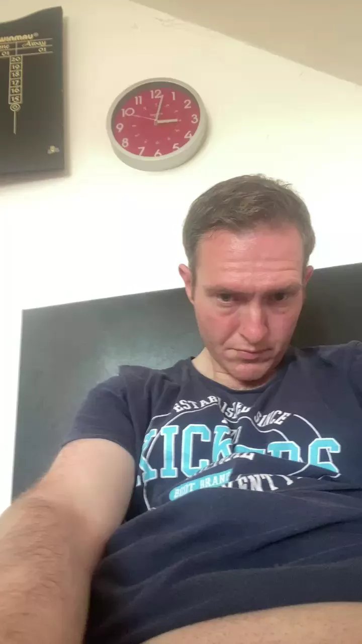 Offline Grinny1 on Cam4