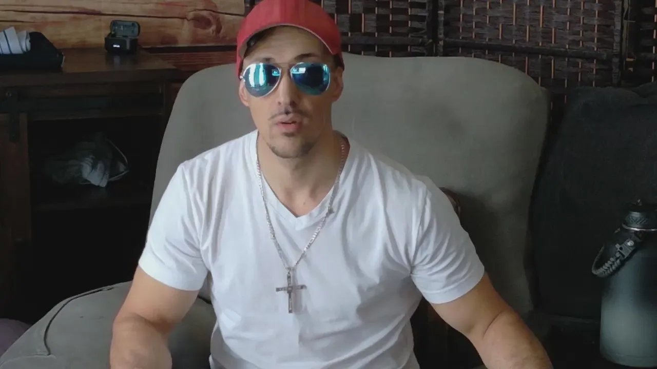 Offline Hotdickyxxx on Cam4