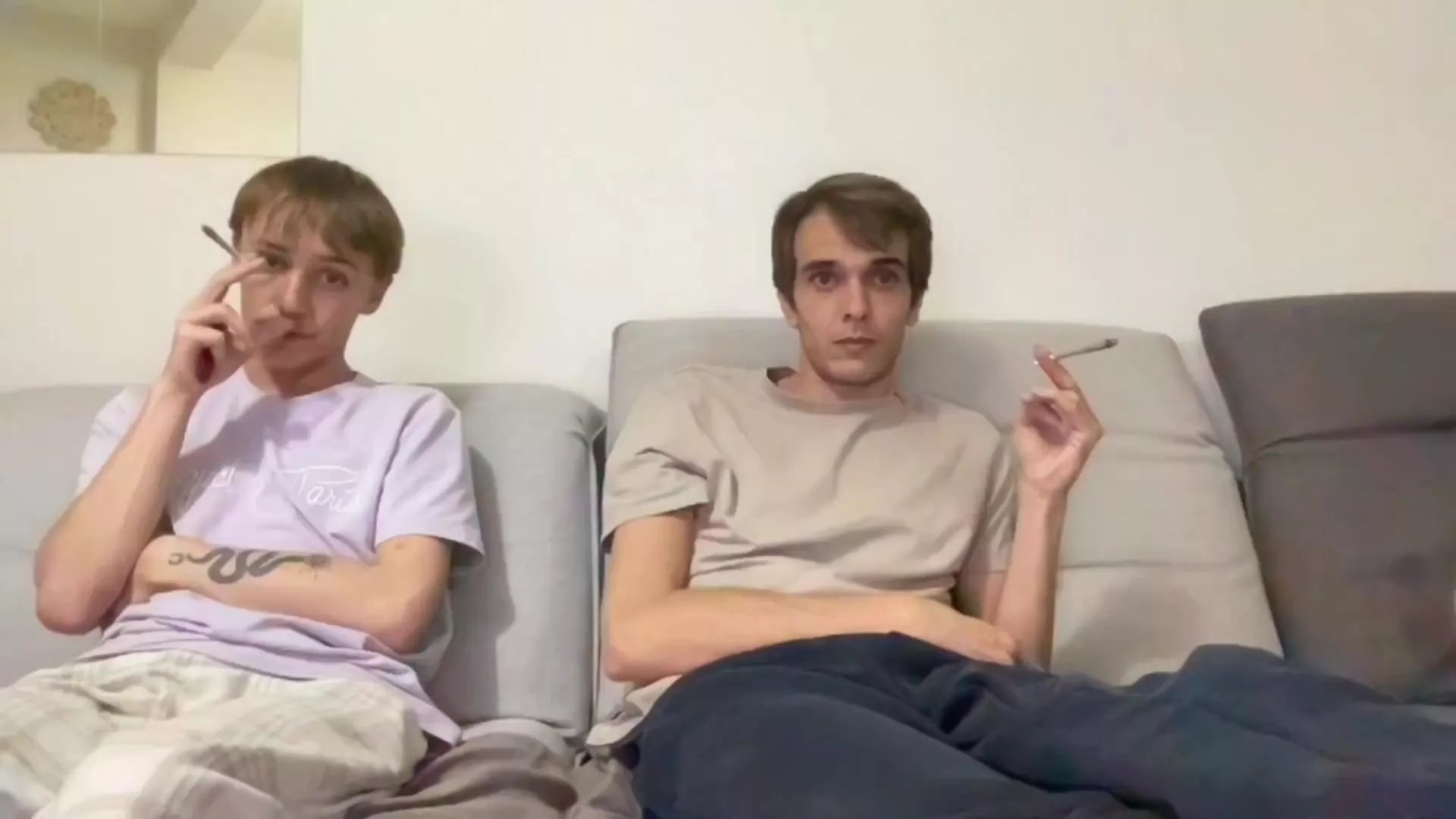 Offline Josh2b on Cam4