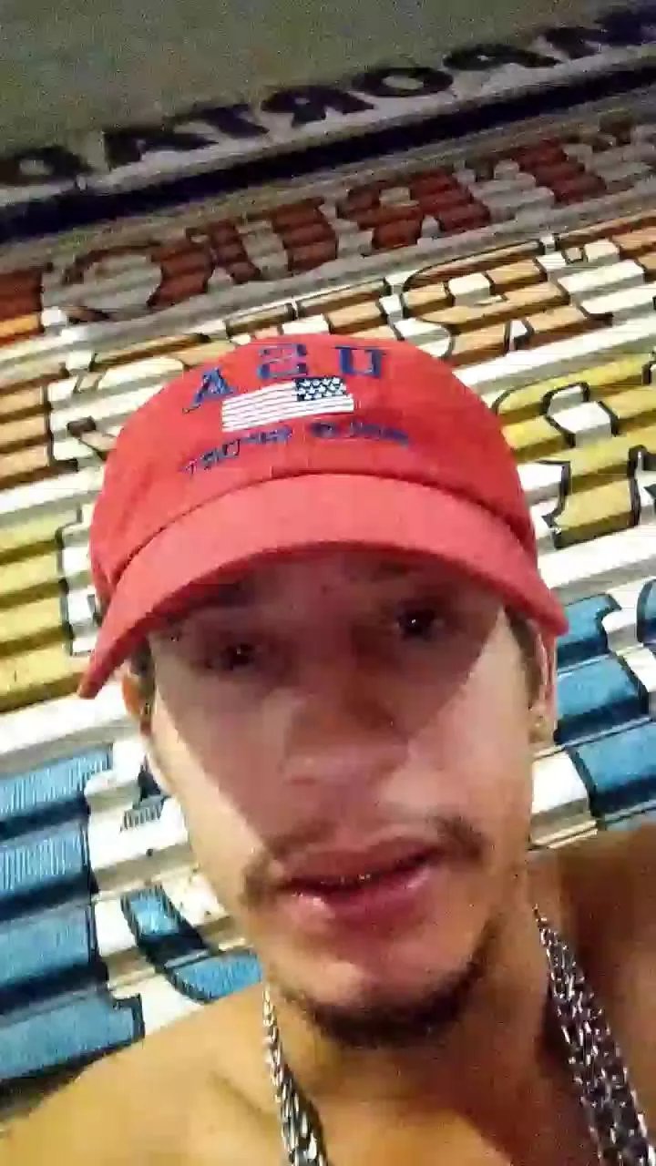 Offline Paulophz00 on Cam4