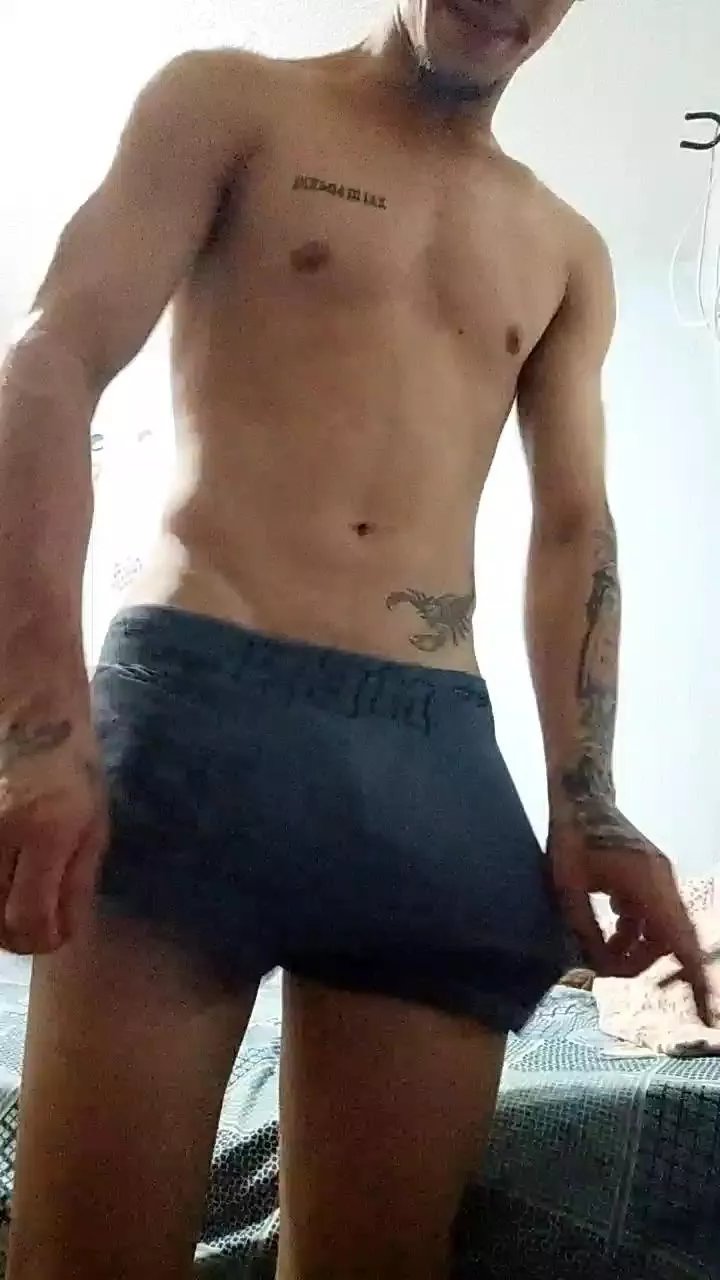 Offline Paulophz00 on Cam4