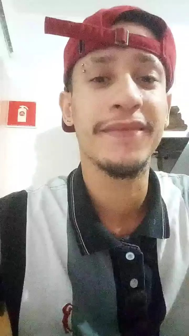 Offline Paulophz00 on Cam4