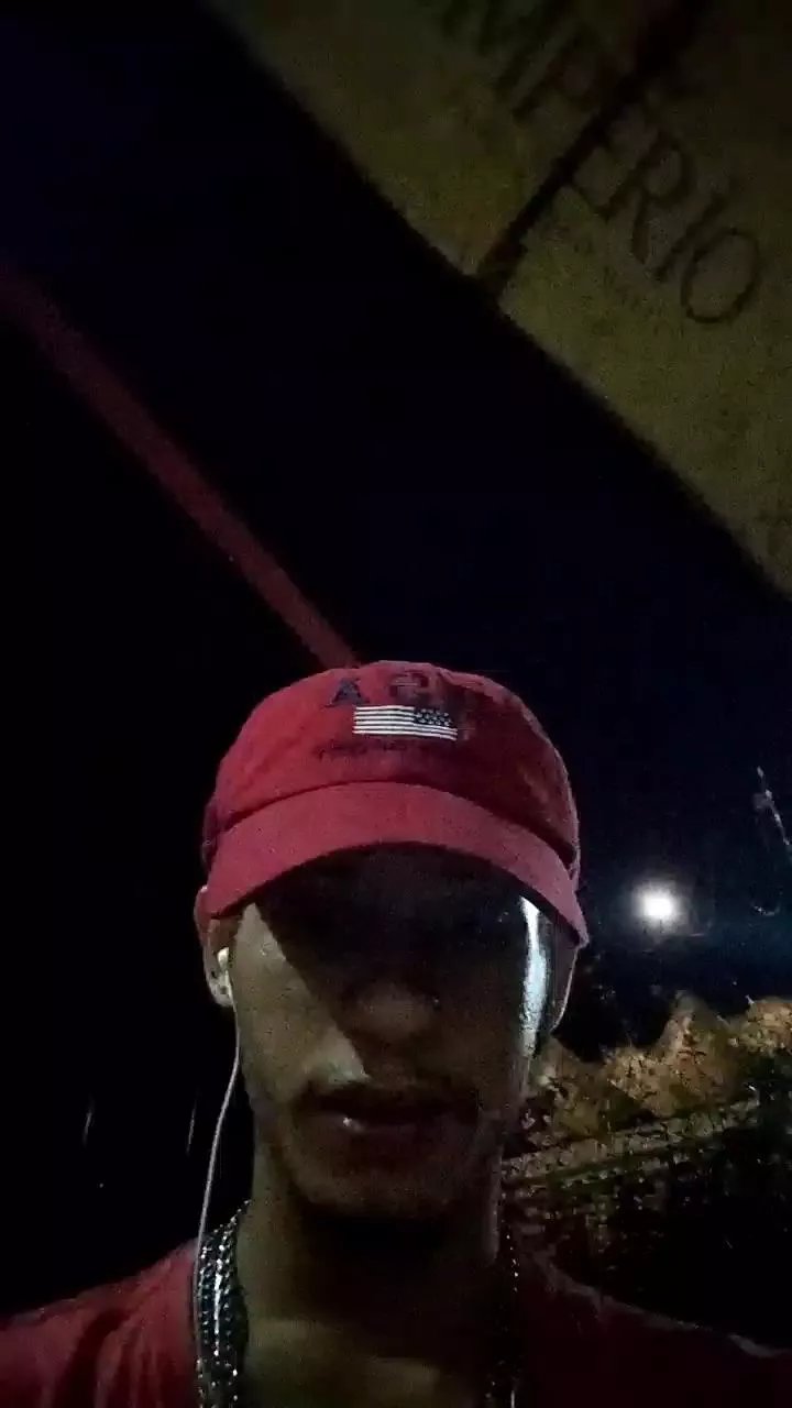 Offline Paulophz00 on Cam4