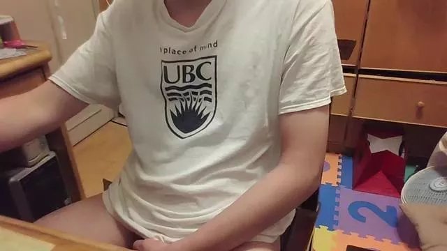 Offline pierreTW on Cam4