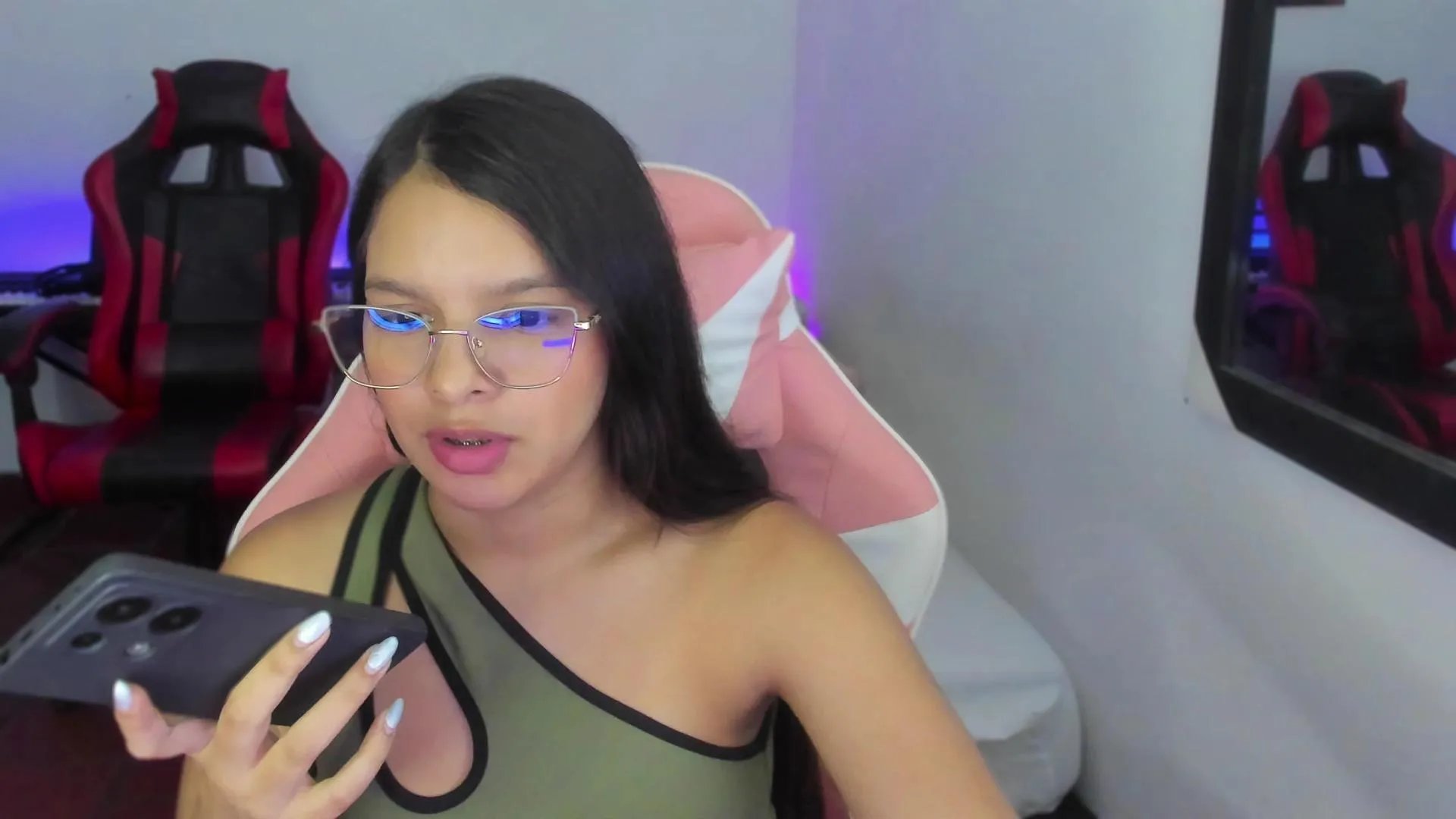 Offline room_kiitty on Cam4