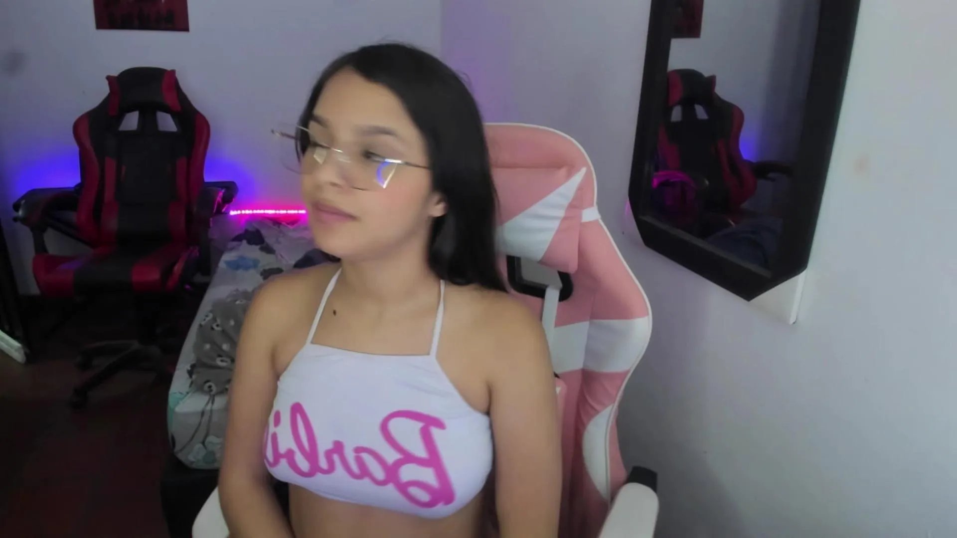 Offline room_kiitty on Cam4