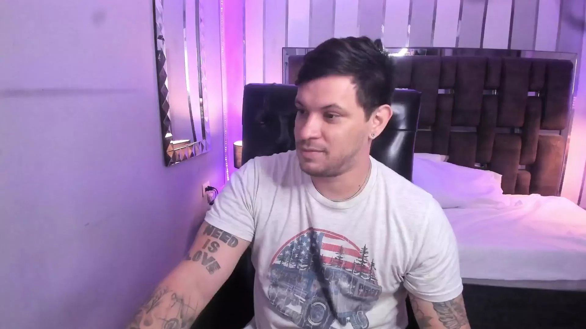 Offline Ryden_ on Cam4