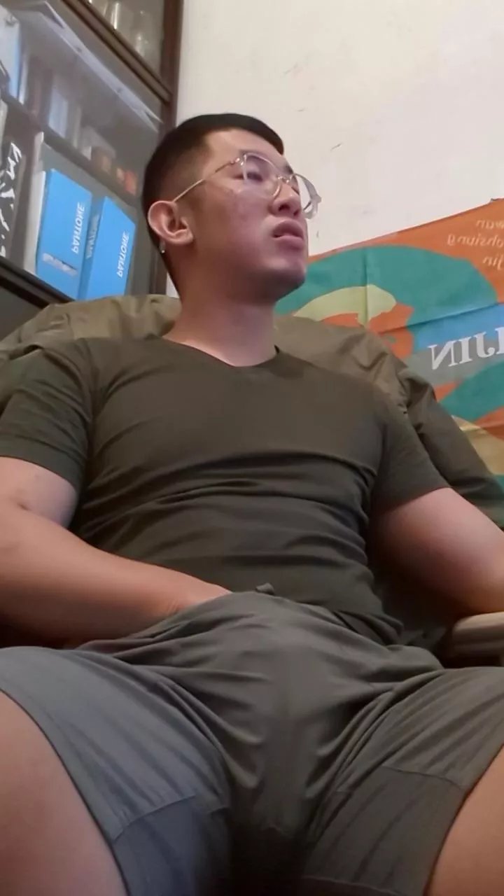 Offline Sln14551466 on Cam4