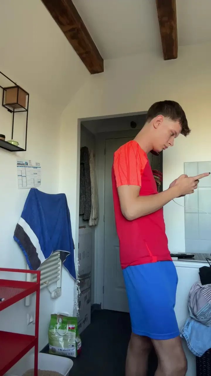 Offline wantedboy3 on Cam4