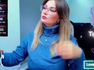 Freechat evelyne_rose on Chaturbate