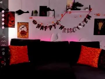 Freechat lanablu_ on Chaturbate