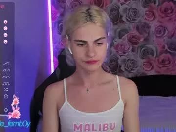 little_femb0y from Chaturbate is Freechat