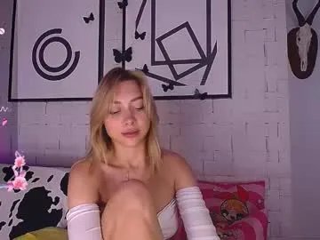 Group mynameisnikki_ on Chaturbate