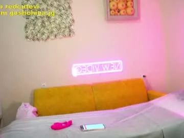 redcutevi from Chaturbate is Freechat