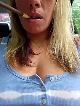 _NinaLuvSins_ from StripChat is Freechat