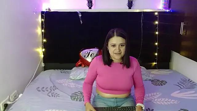 Carlamiller11 from StripChat is Freechat