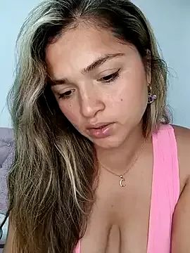 Try cum cams. Amazing Free Performers.