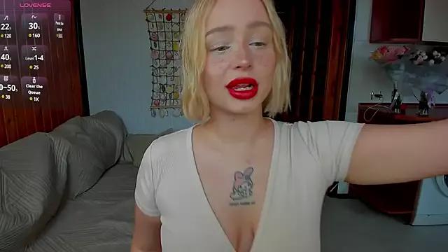 cutee_selena from StripChat is Freechat