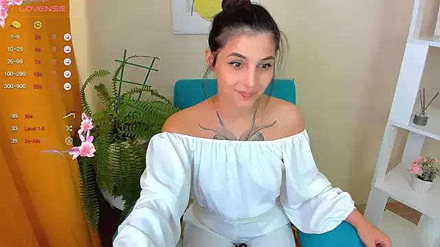 Emma__Promo from StripChat is Freechat
