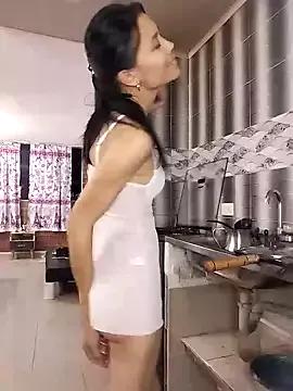 julieta-latinlady from StripChat is Freechat