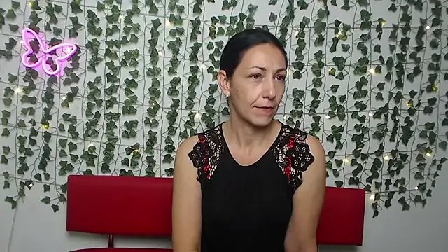 Freechat LiluGrants on StripChat