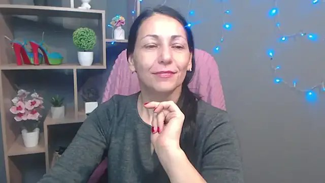 Freechat LiluGrants on StripChat