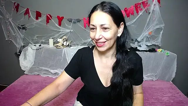 Freechat LiluGrants on StripChat