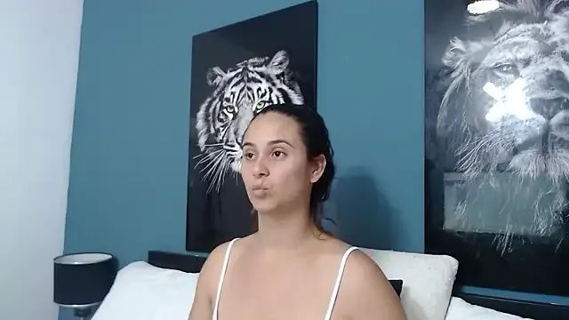 MadisonJenner from StripChat is Freechat