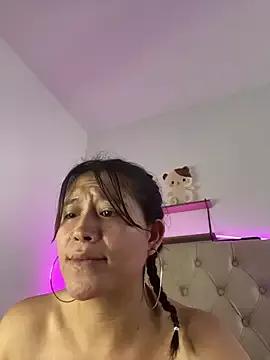 mariana_21x from StripChat is Freechat