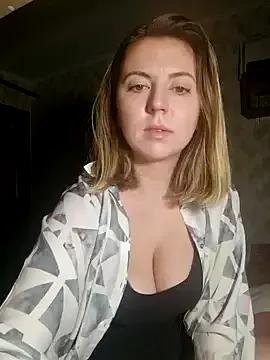 Melenka from StripChat is Freechat