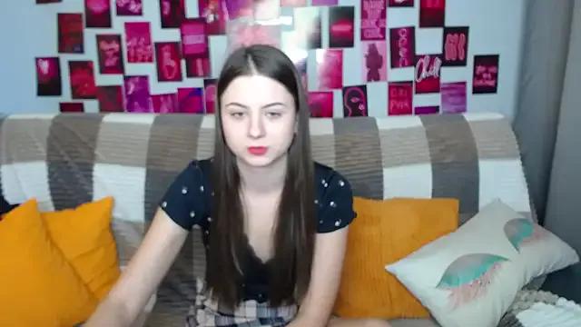 MilanaRoza from StripChat is Freechat