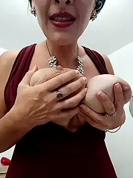 Freechat RebeccaNoble on StripChat