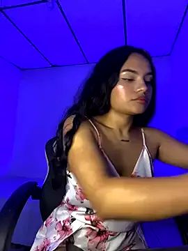 Riana_Kean from StripChat is Freechat