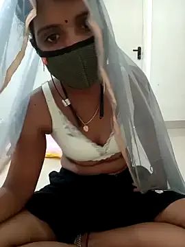 Tamil-lesbian from StripChat is Freechat